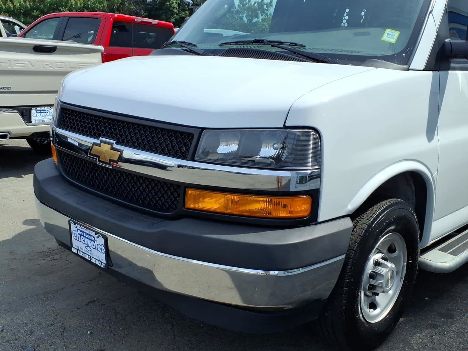 Certified 2025 Chevrolet Express 2500 w/ Driver Convenience Package RWD image 7