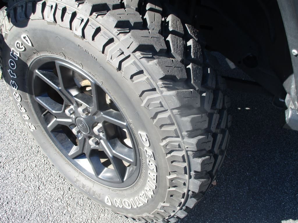 Used 2024 Jeep Gladiator Sport image 20