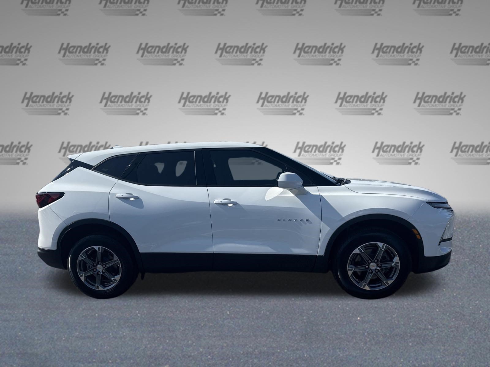 Used 2023 Chevrolet Blazer LT FWD image 11