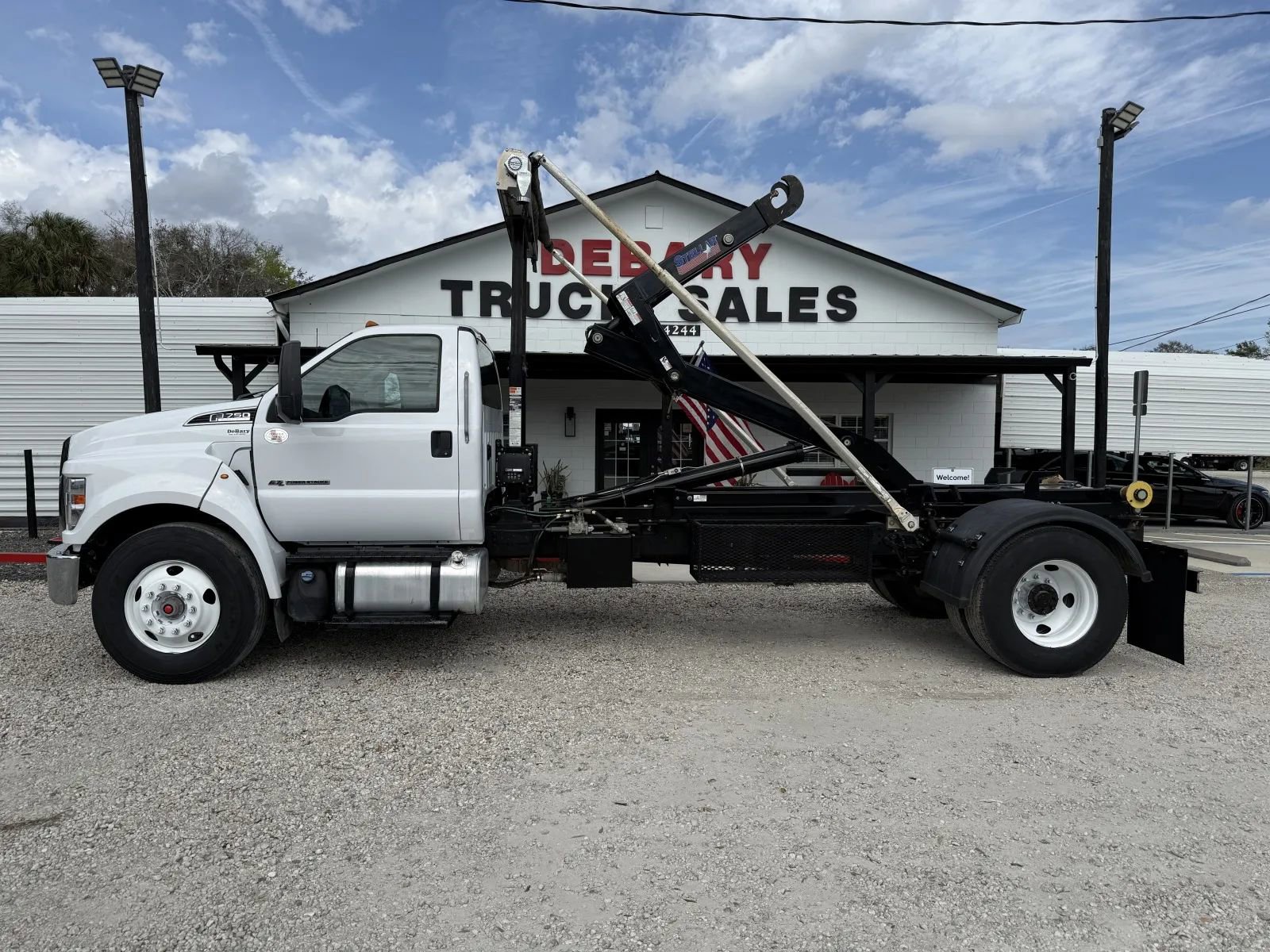Used 2022 Ford F750 2WD Regular Cab Super Duty image 5