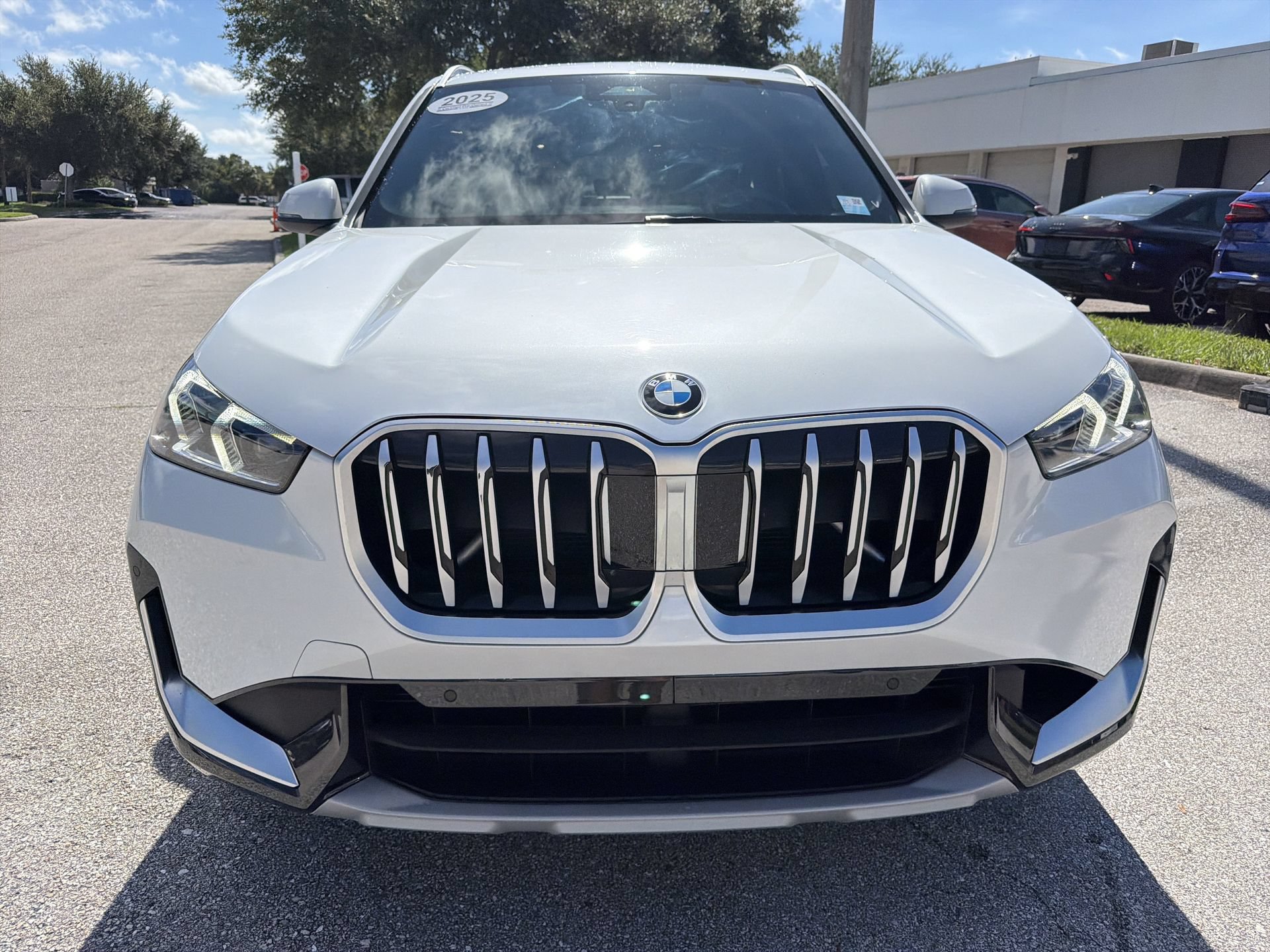 Certified 2025 BMW X1 xDrive28i AWD/4WD image 2