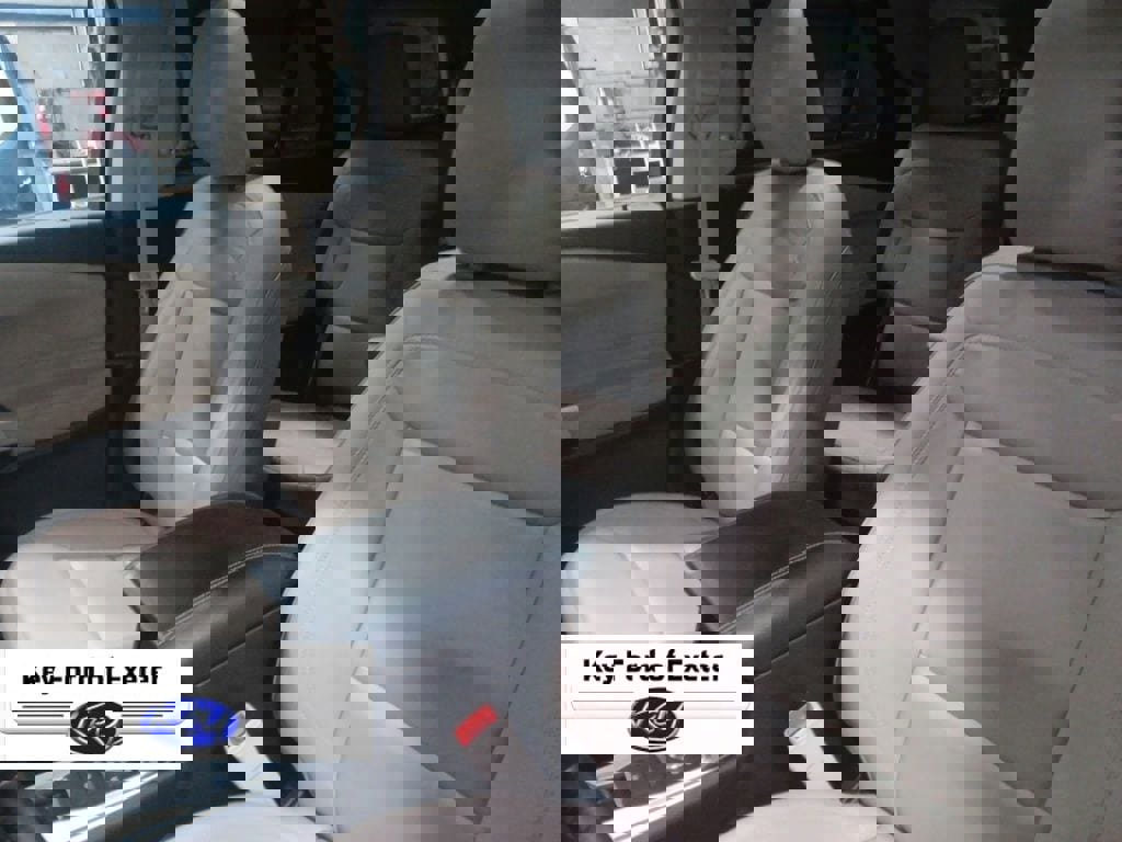 Used 2023 Ford Explorer XLT w/ Equipment Group 202A image 29