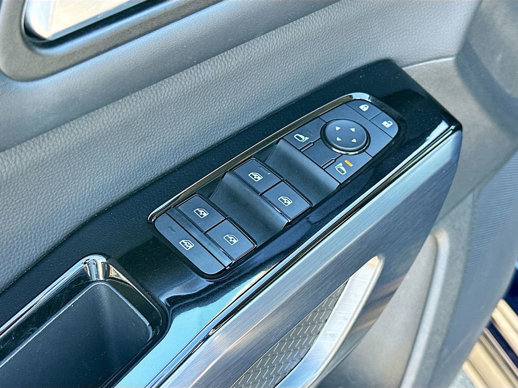 Used 2023 Nissan Pathfinder SL image 21