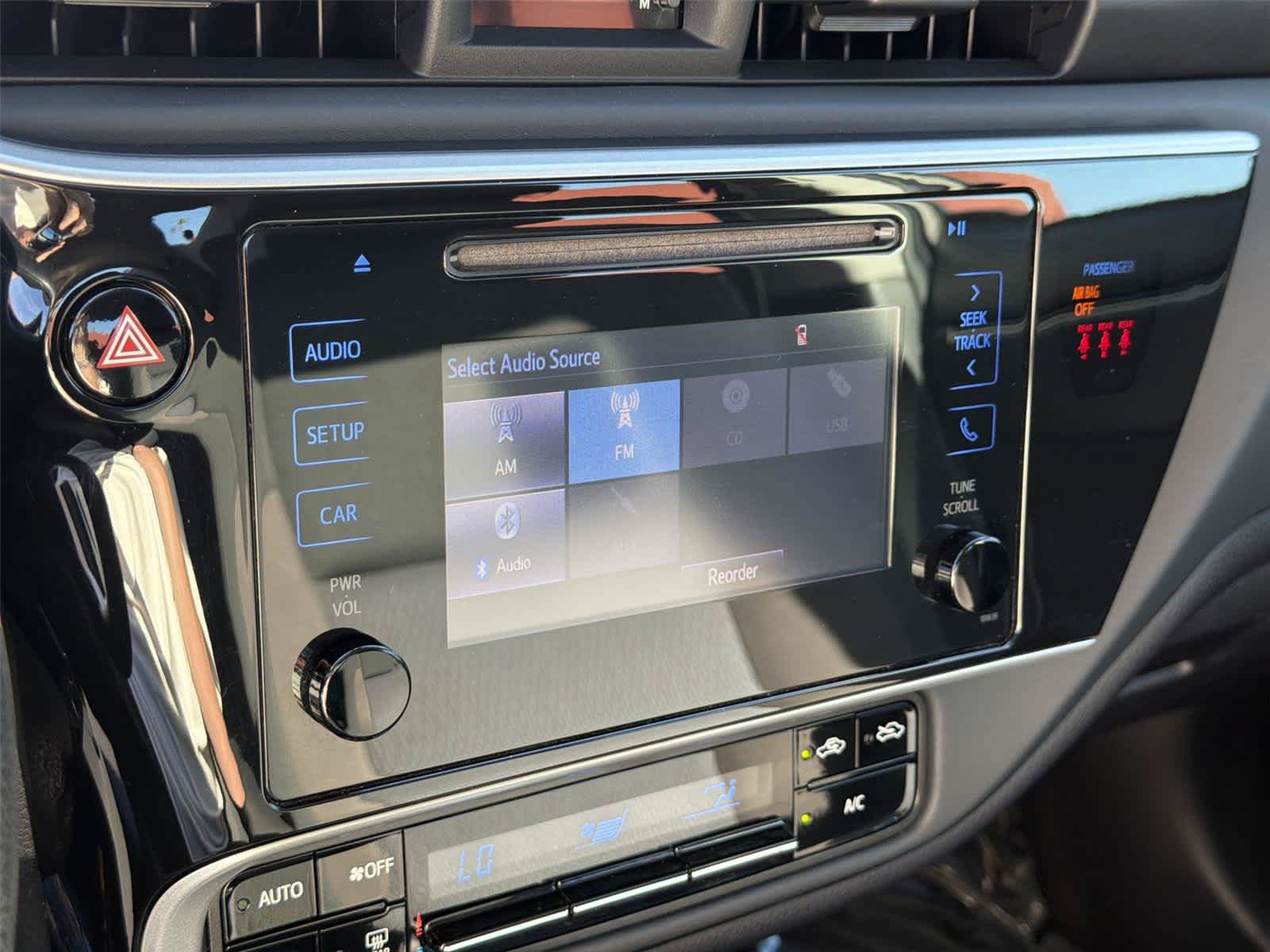 Used 2019 Toyota Corolla LE w/ Protection Package FWD image 17