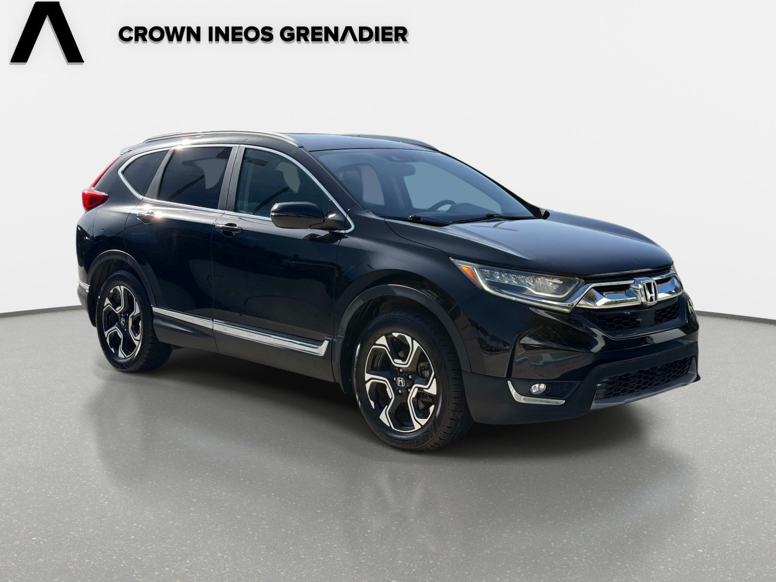 Used 2018 Honda CR-V Touring image 3