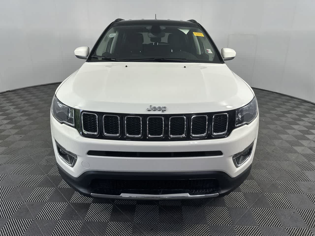 Used 2020 Jeep Compass Limited AWD/4WD image 3