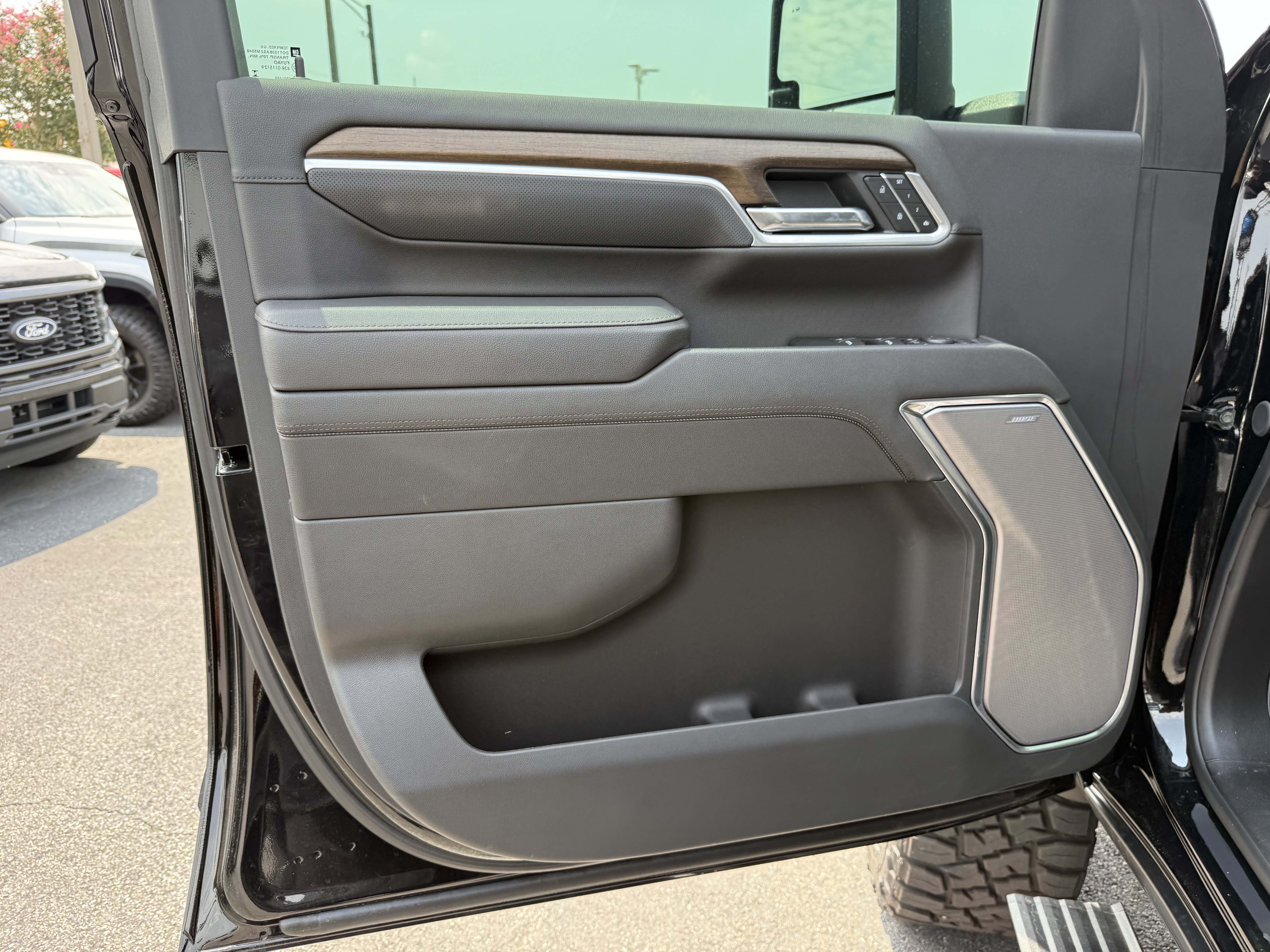 New 2026 Chevrolet Silverado 2500 High Country w/ Midnight Edition AWD/4WD image 14