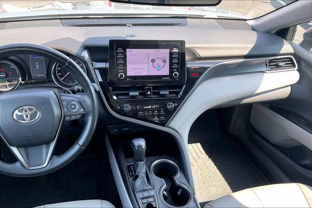 Used 2022 Toyota Camry SE FWD image 6