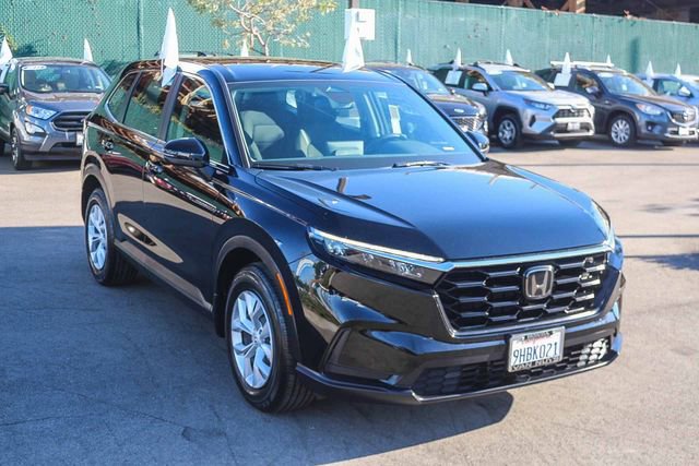 Used 2023 Honda CR-V LX image 3