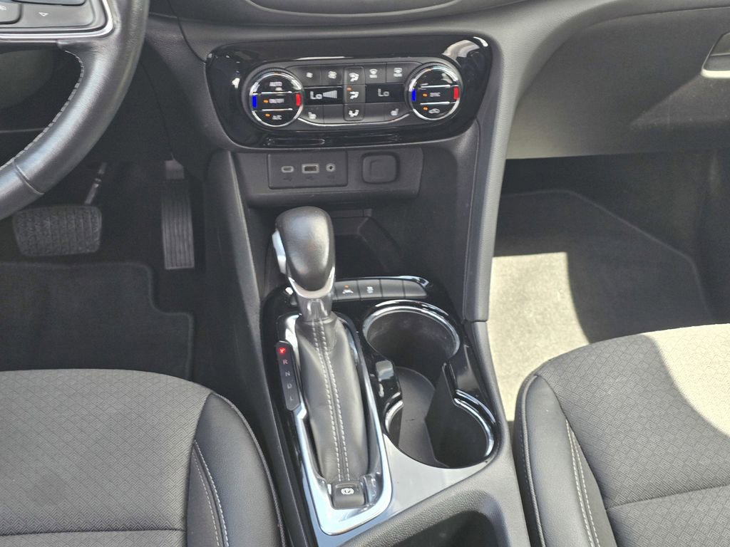 Used 2023 Buick Encore GX Select image 17