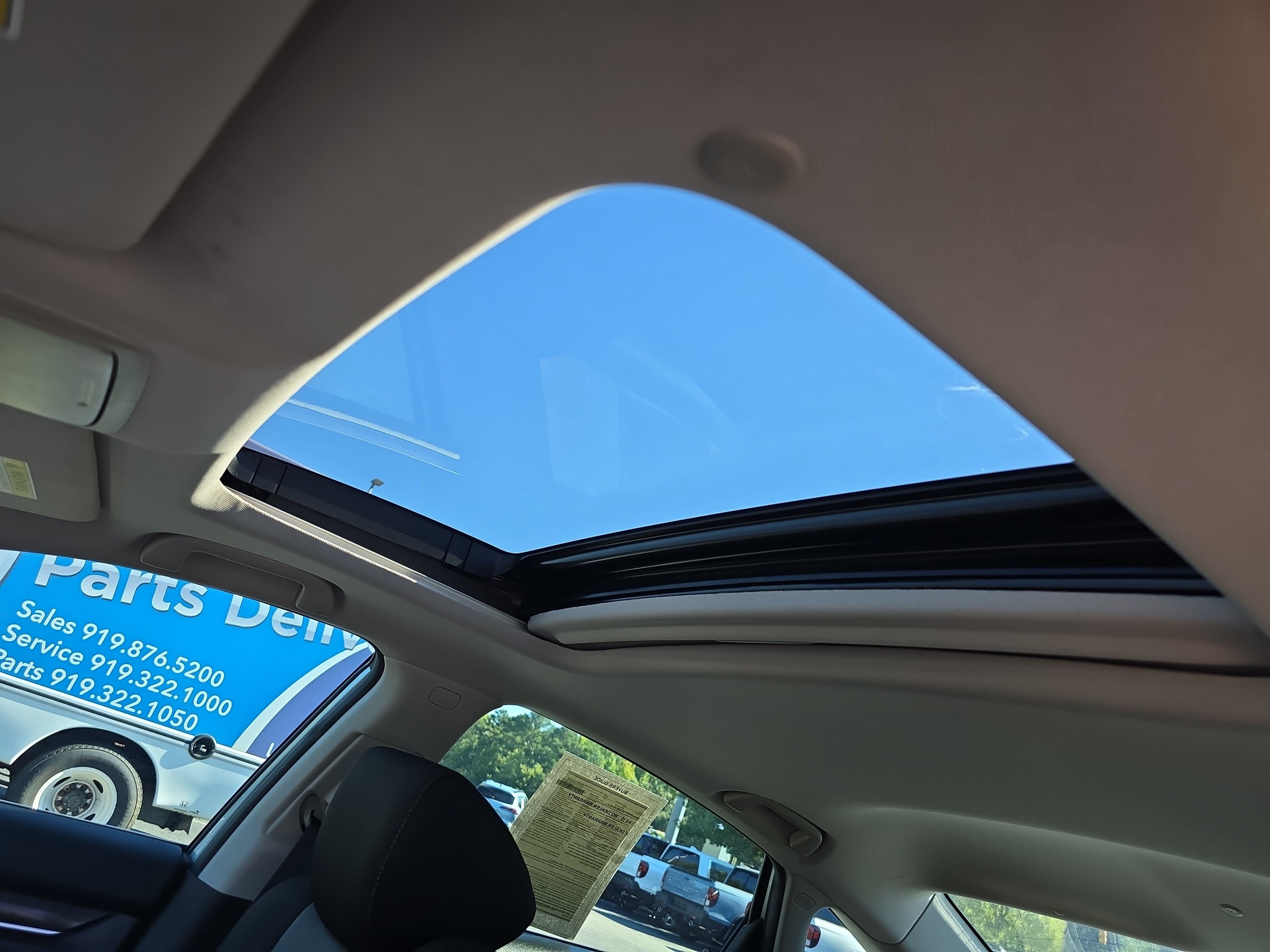 Used 2020 Honda Accord EX image 27