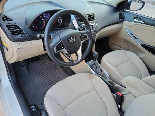 Used 2015 Hyundai Accent GLS w/ Option Group 02 FWD image 11