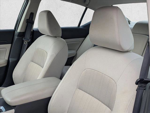 Used 2025 Nissan Altima 2.5 SV AWD/4WD image 13