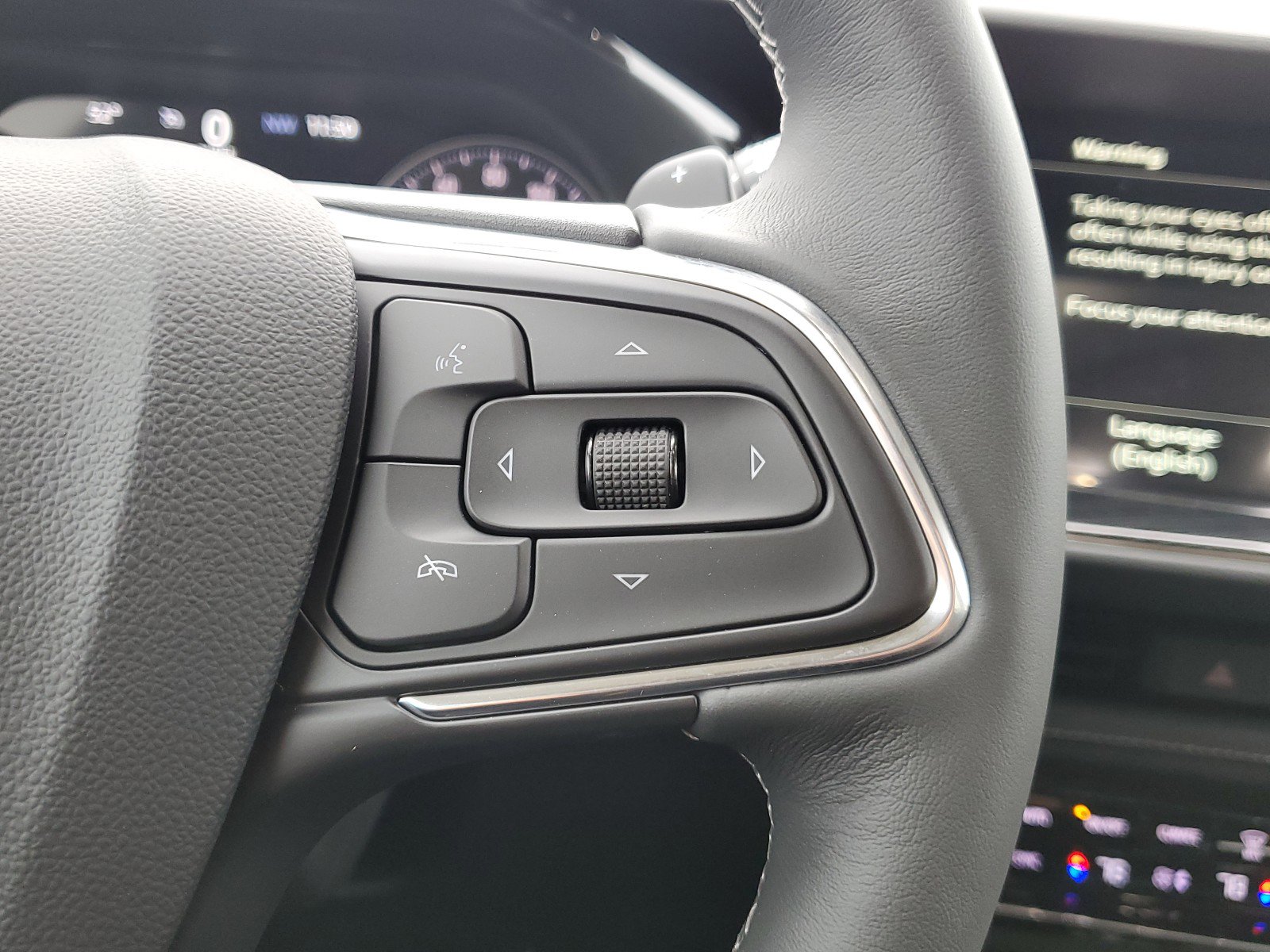 Used 2023 Buick Envision Essence w/ Sport Touring Package image 19