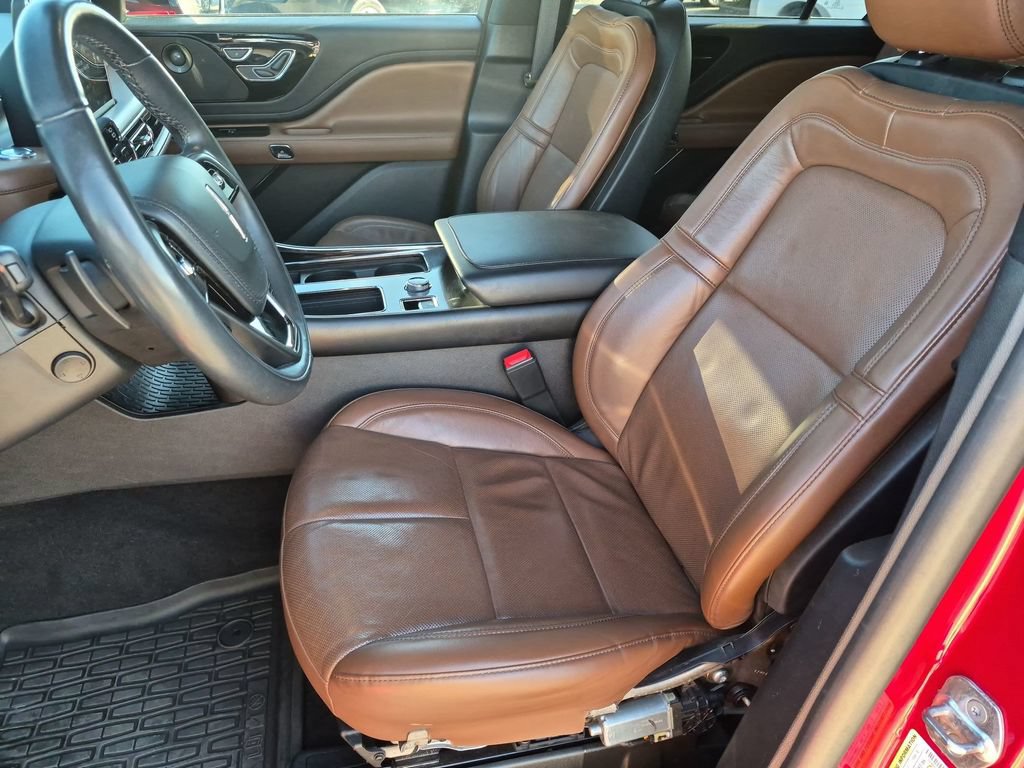 Used 2021 Lincoln Aviator Grand Touring w/ Elements Package Plus AWD/4WD image 15