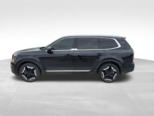 Certified 2023 Kia Telluride EX w/ EX Captain's Chair Package FWD image 6