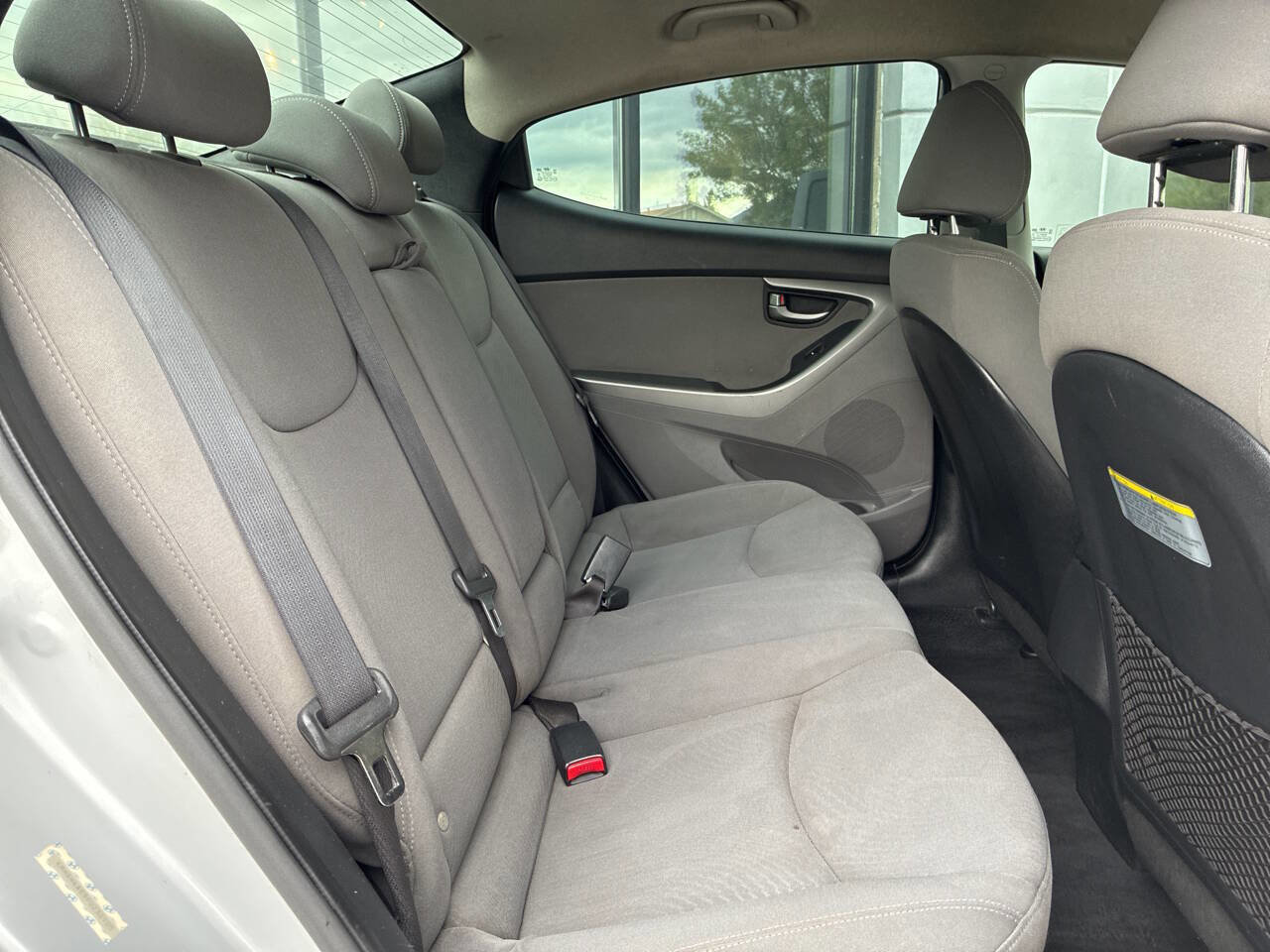 Used 2015 Hyundai Elantra SE w/ Option Group 02 FWD image 11