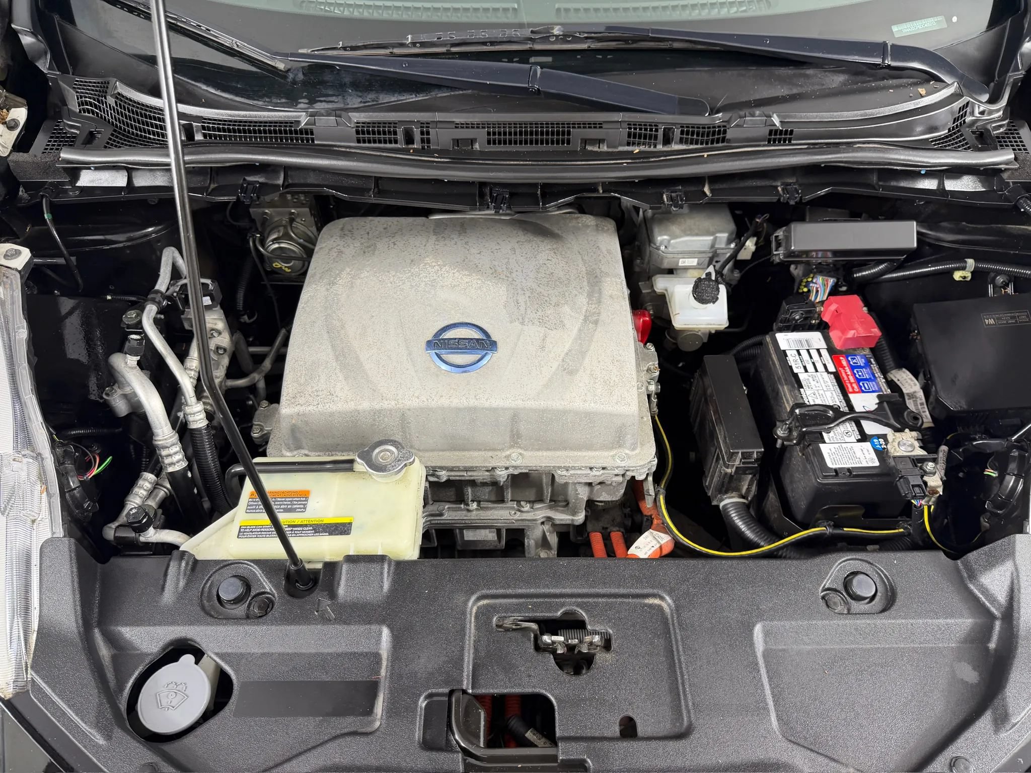 Used 2013 Nissan Leaf SL w/ Premium Pkg FWD image 41