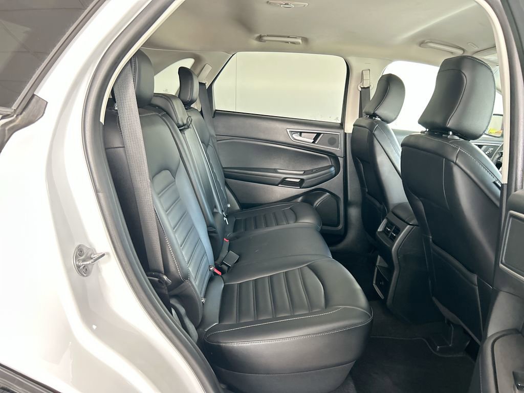 Used 2024 Ford Edge SEL image 33