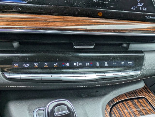 Certified 2021 Cadillac Escalade ESV Premium Luxury AWD/4WD image 24