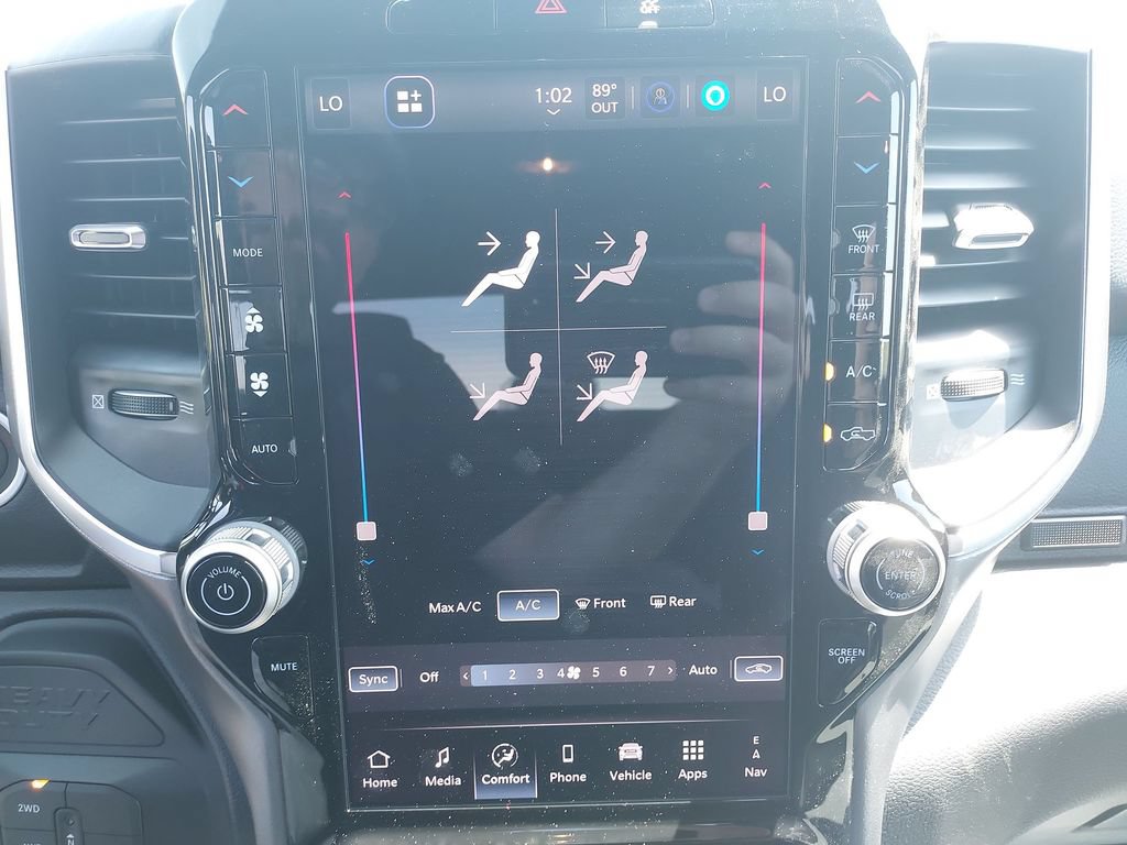 New 2026 RAM 2500 Big Horn AWD/4WD image 25
