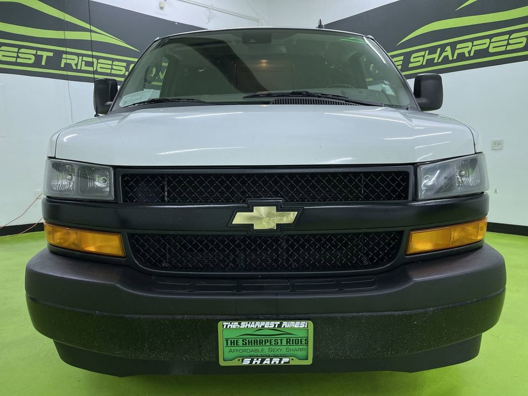 Used 2019 Chevrolet Express 3500 Extended w/ Driver Convenience Package image 3