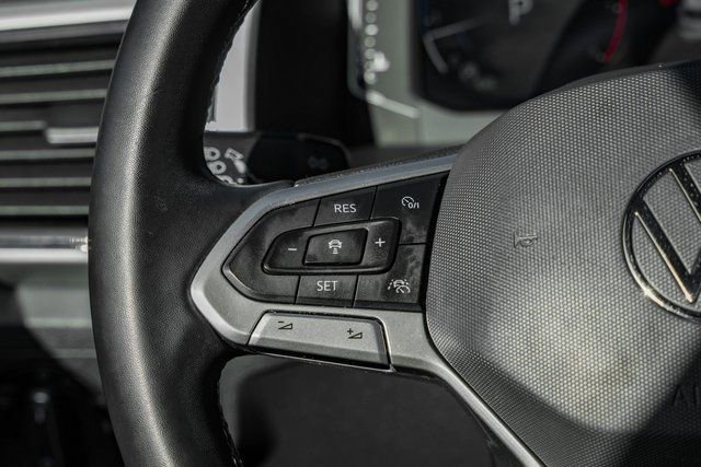 Used 2021 Volkswagen Atlas Cross Sport SEL image 31