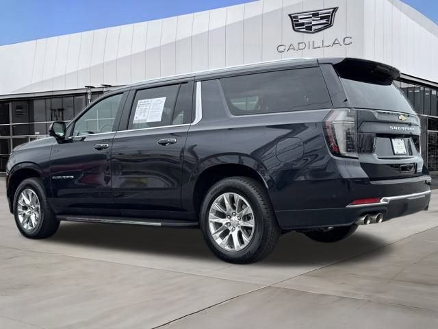 Used 2025 Chevrolet Suburban Premier image 5