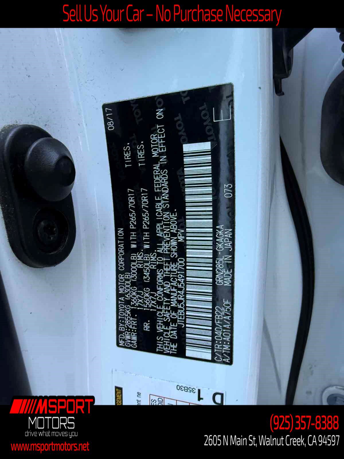 Used 2018 Toyota 4Runner SR5 AWD/4WD image 30