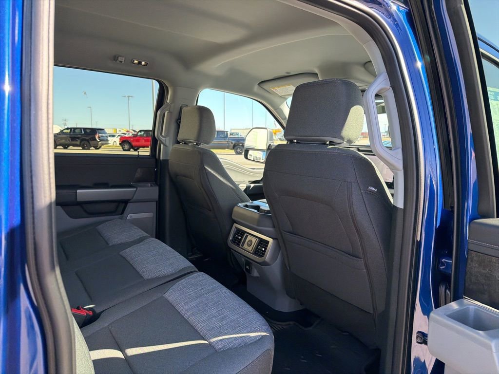 New 2026 Ford F250 XLT w/ XLT Premium Package image 18
