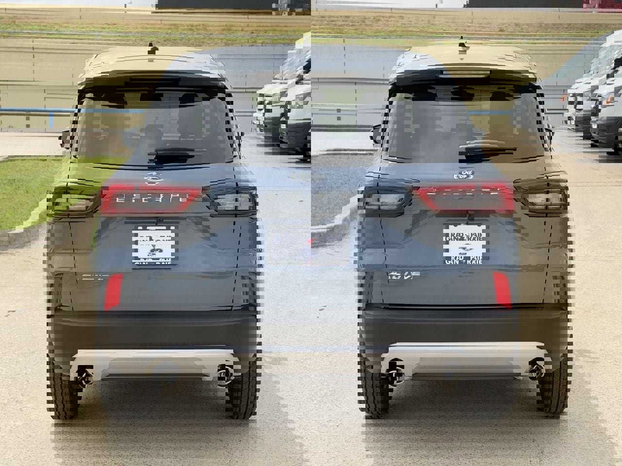 Used 2026 Ford Escape Active image 5