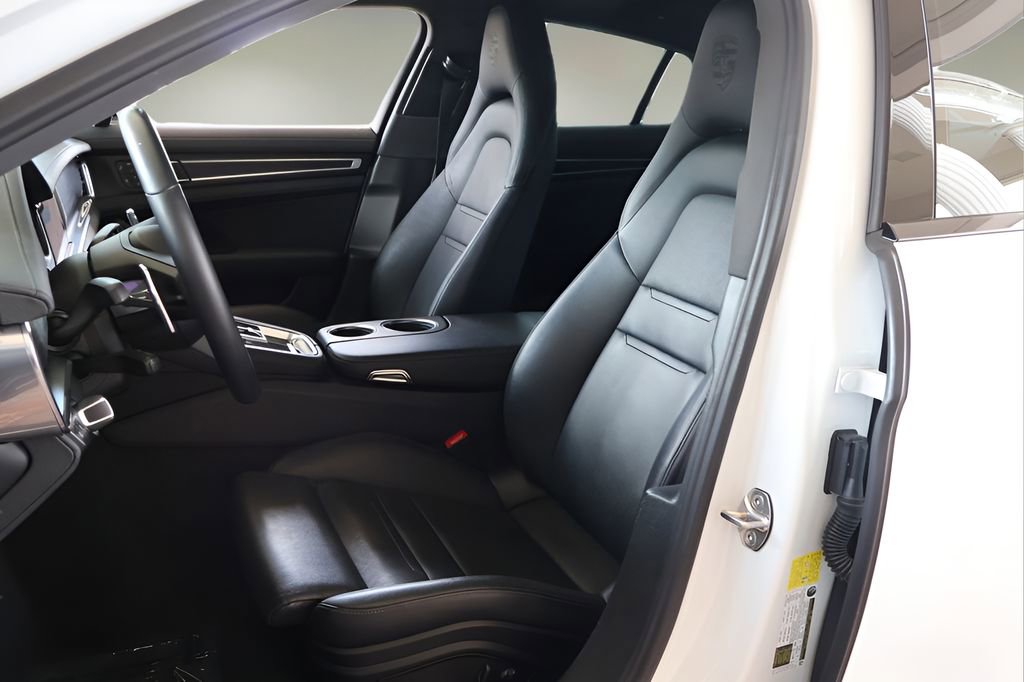 Used 2022 Porsche Panamera Platinum Edition image 11