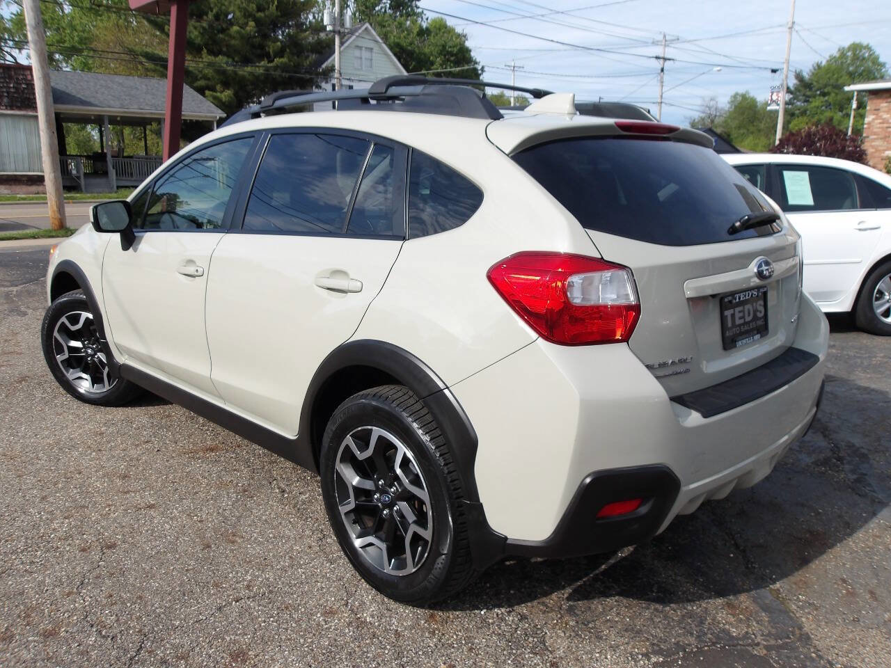 Used 2017 Subaru Crosstrek 2.0i Premium AWD/4WD image 5