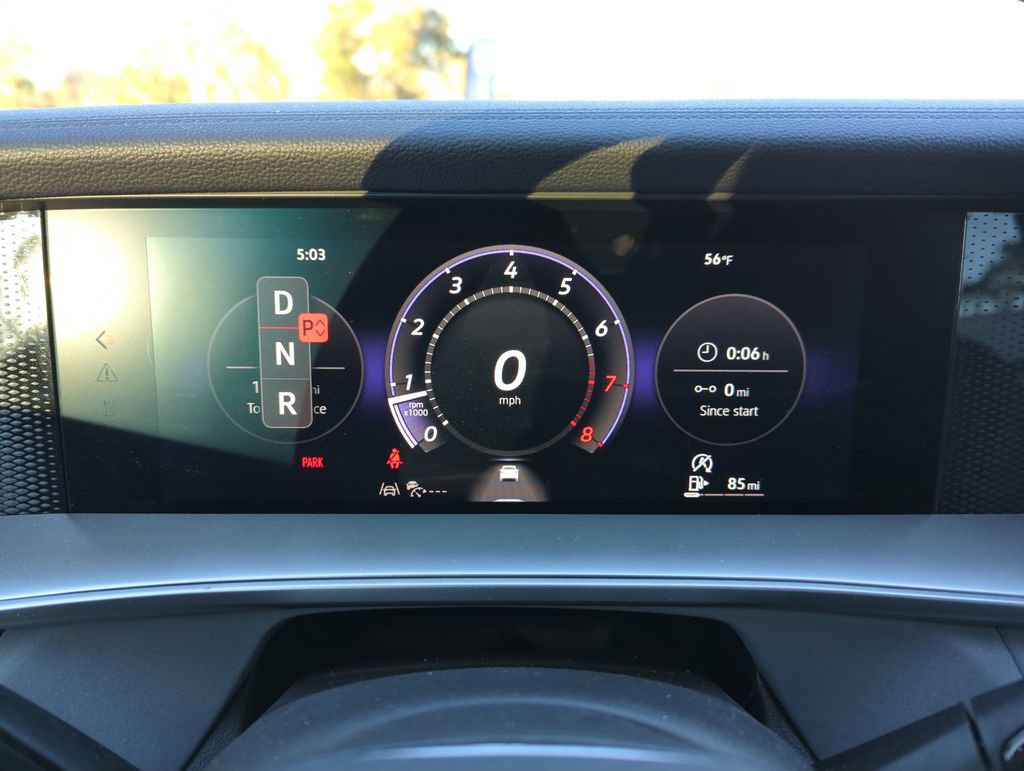 Certified 2025 Volkswagen Tiguan SE image 34