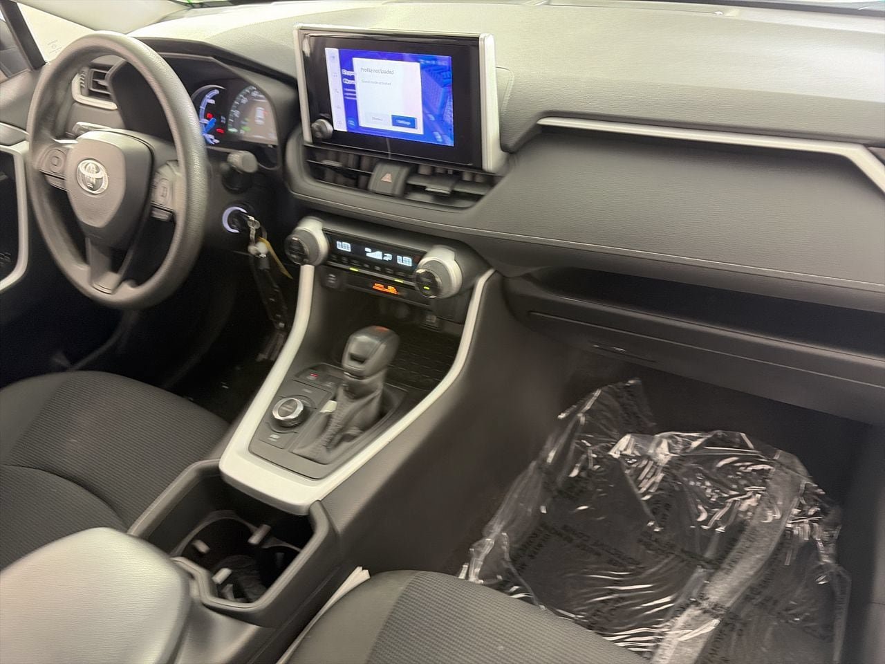 Used 2023 Toyota RAV4 LE AWD/4WD image 25