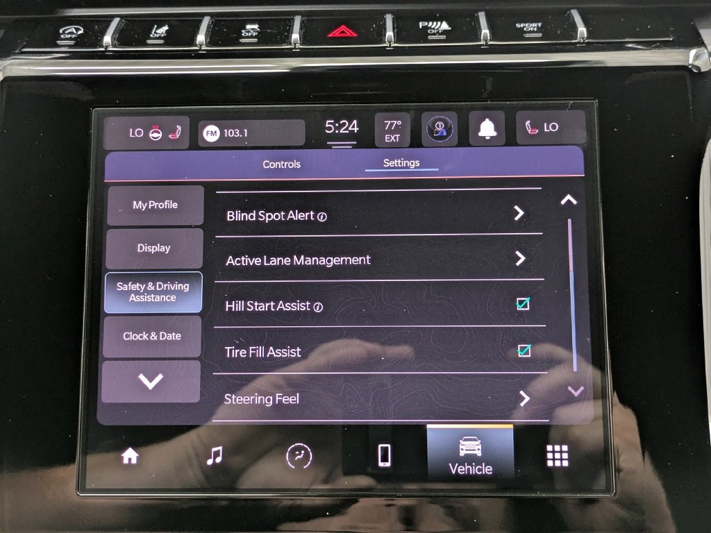 Used 2023 Jeep Grand Cherokee Altitude AWD/4WD image 12