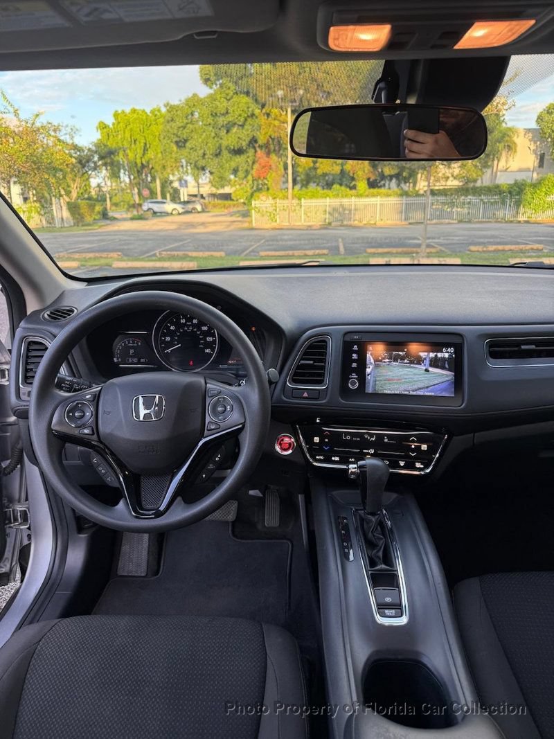 Used 2022 Honda HR-V EX image 14