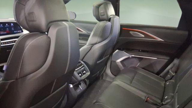 Used 2026 Cadillac Lyriq V image 22