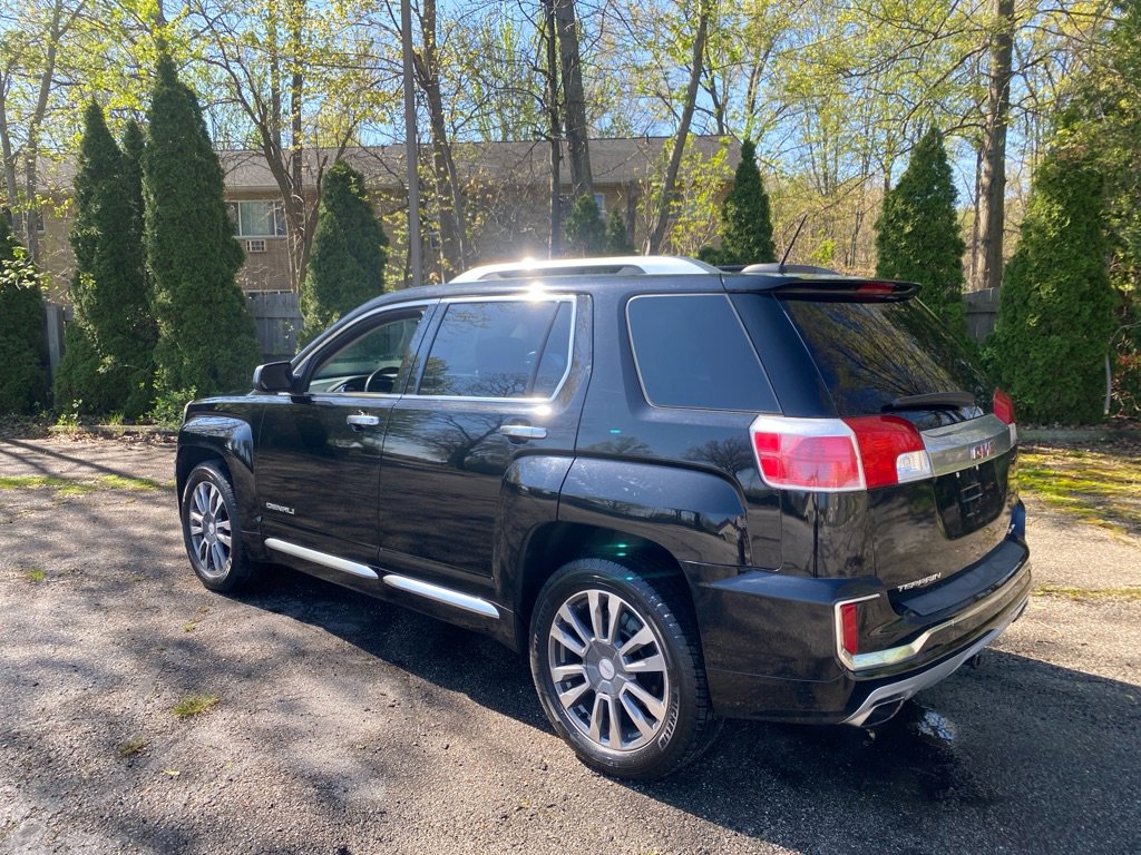 Used 2017 GMC Terrain Denali AWD/4WD image 3