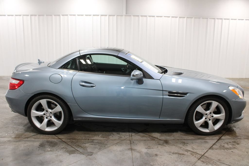 Used 2012 Mercedes-Benz SLK 350 image 11