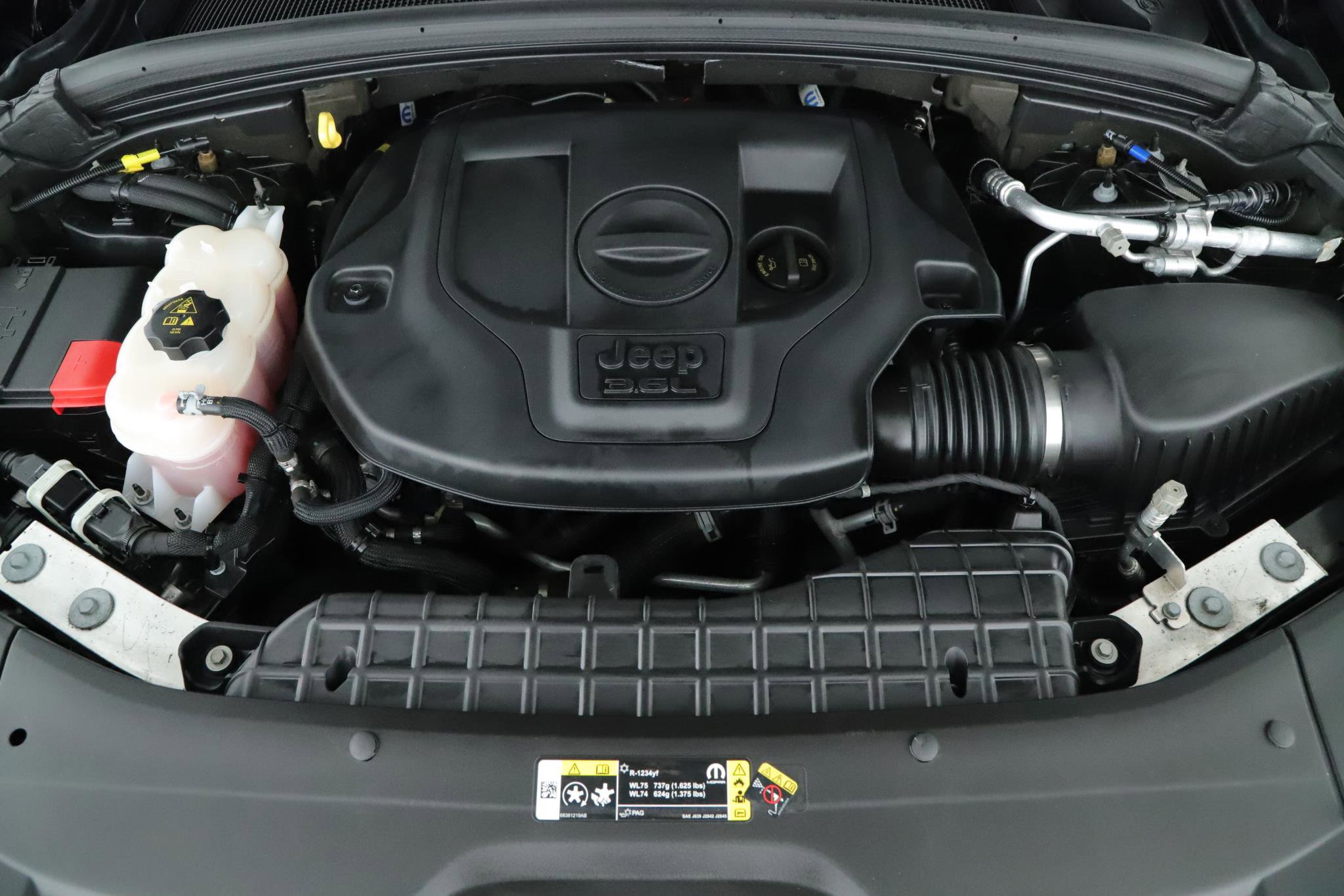 Used 2022 Jeep Grand Cherokee L Summit w/ Advanced Protech Group IV AWD/4WD image 21