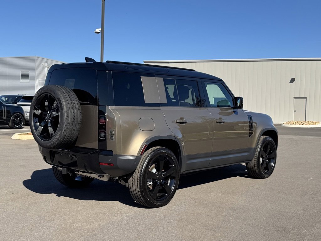 New 2026 Land Rover Defender 110 S image 4