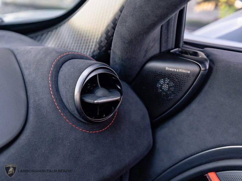 Used 2026 McLaren 750S RWD image 15
