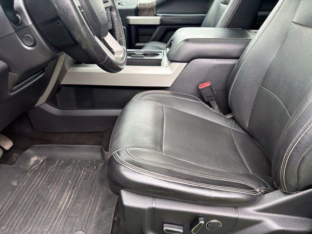 Used 2017 Ford F250 Lariat w/ Lariat Ultimate Package AWD/4WD image 10