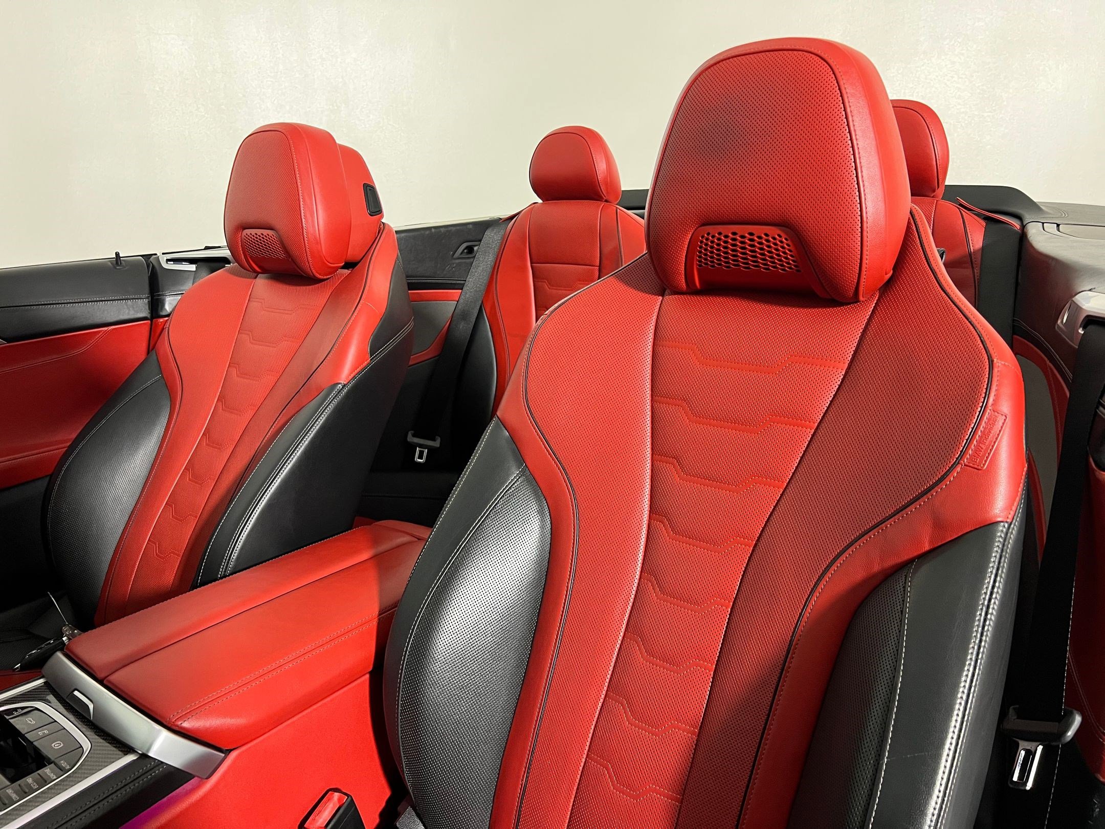 Used 2021 BMW M850i xDrive Convertible w/ Driving Assistance Package image 25