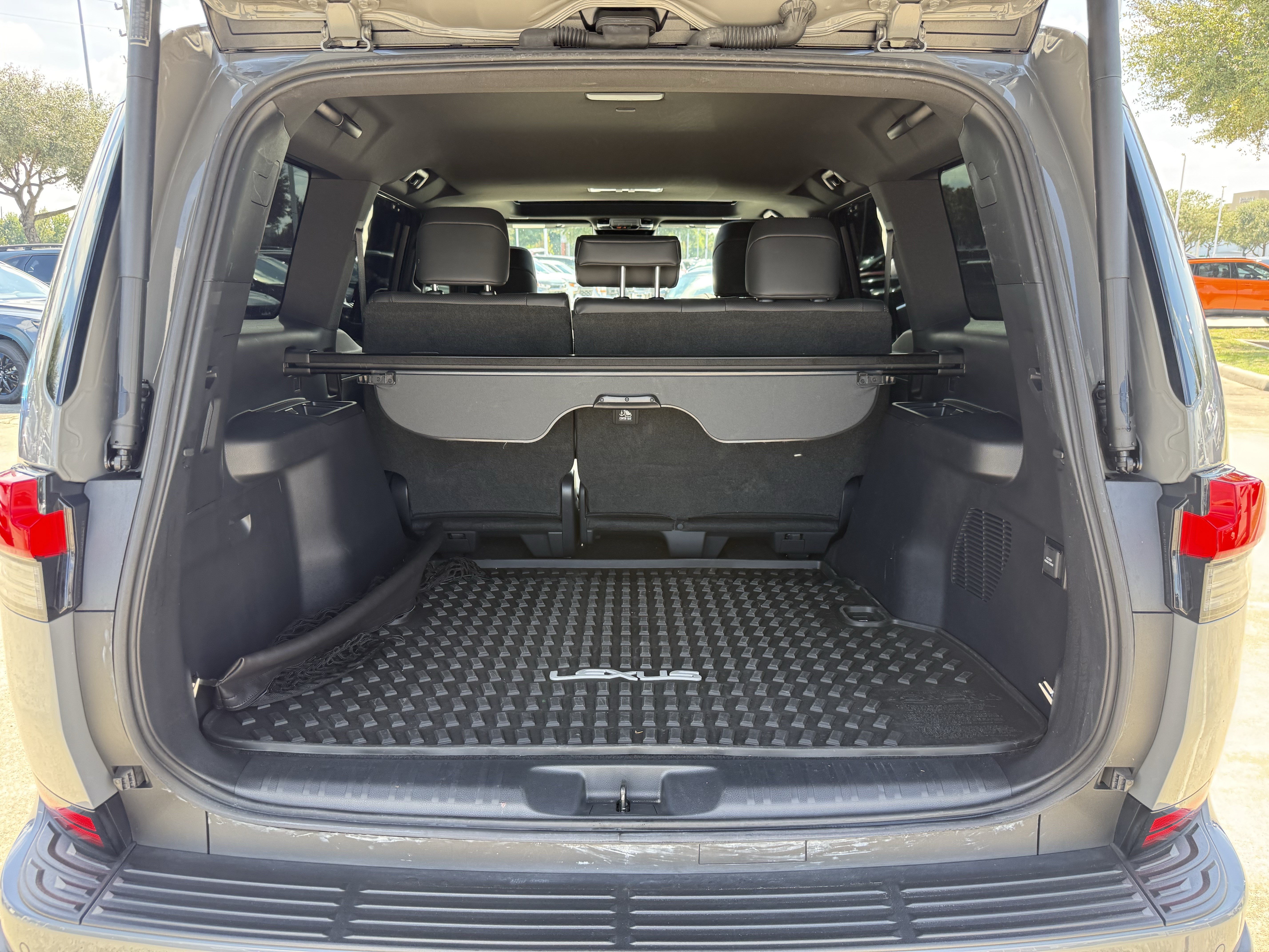 Used 2024 Lexus GX 550 AWD/4WD image 32
