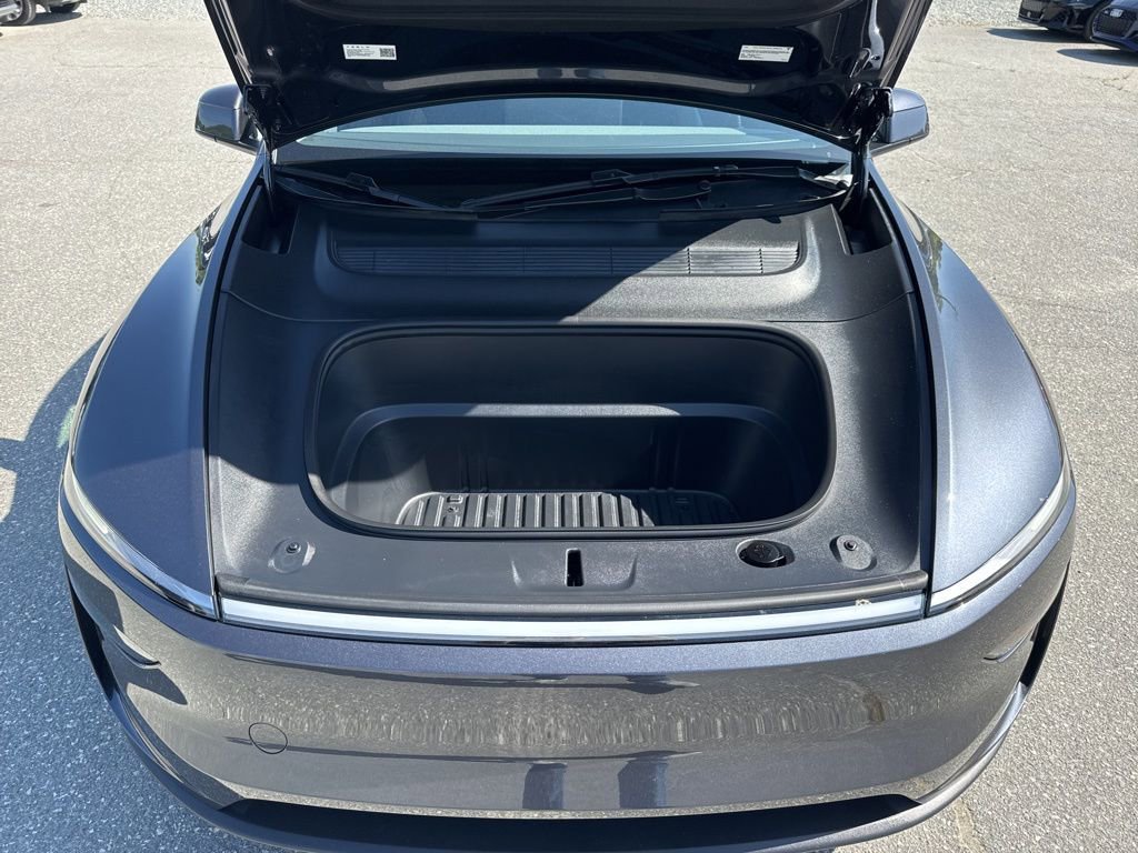 Used 2026 Tesla Model Y Long Range RWD image 36