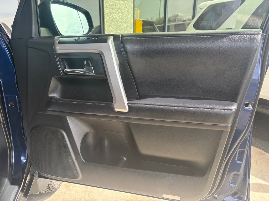 Used 2019 Toyota 4Runner SR5 Premium AWD/4WD image 37