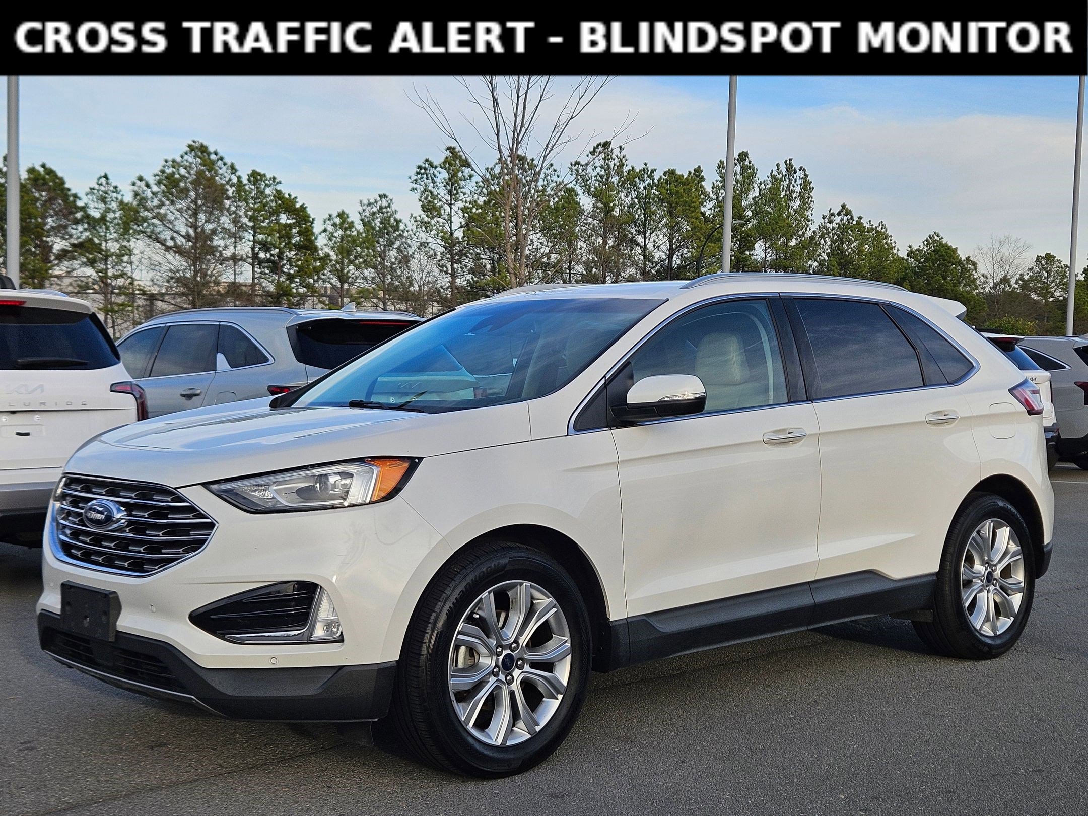 Used 2020 Ford Edge Titanium image 3