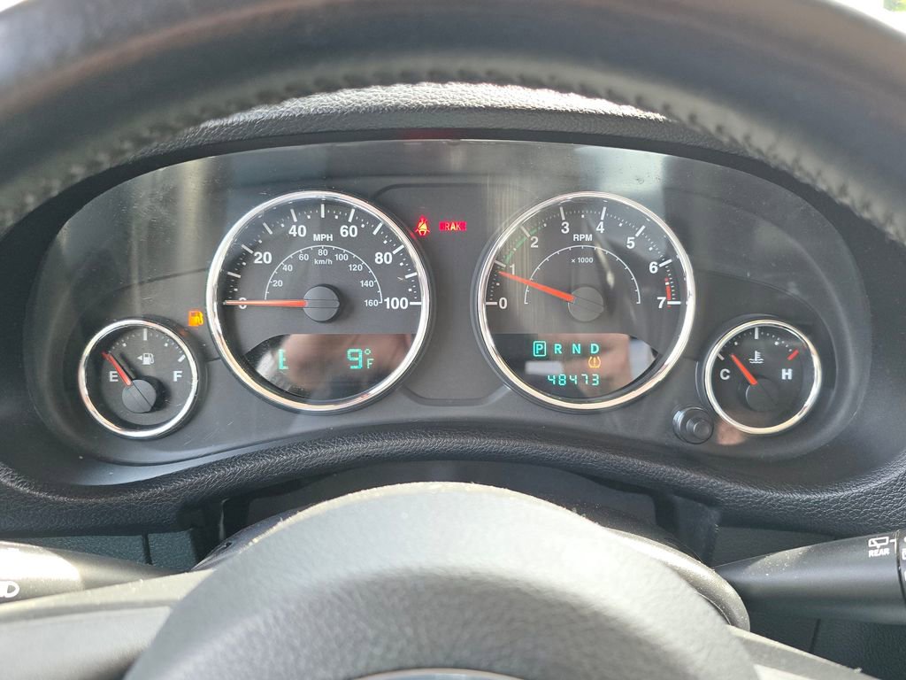 Used 2012 Jeep Wrangler Sahara w/ Dual Top Group AWD/4WD image 18